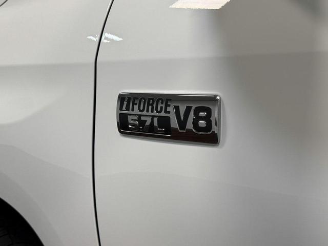 Photo of 2019 Super White Toyota Tundra
