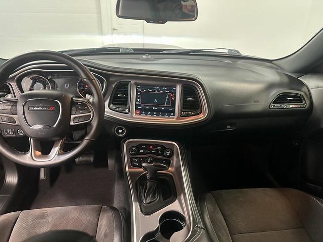 Photo of 2020 Pitch Black Clearcoat Dodge Challenger