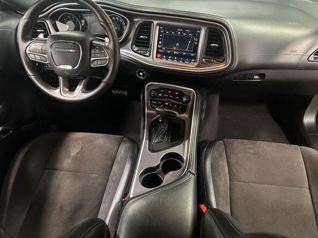 Photo of 2020 Pitch Black Clearcoat Dodge Challenger