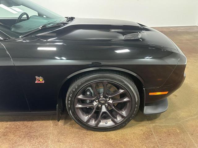 Photo of 2020 Pitch Black Clearcoat Dodge Challenger