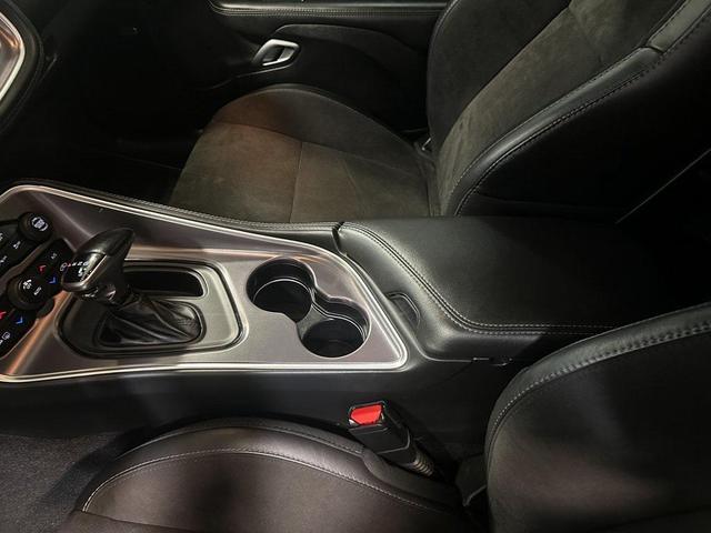 Photo of 2020 Pitch Black Clearcoat Dodge Challenger