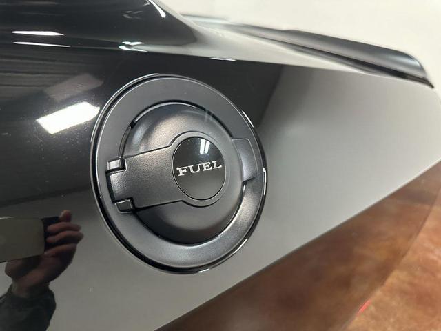Photo of 2020 Pitch Black Clearcoat Dodge Challenger