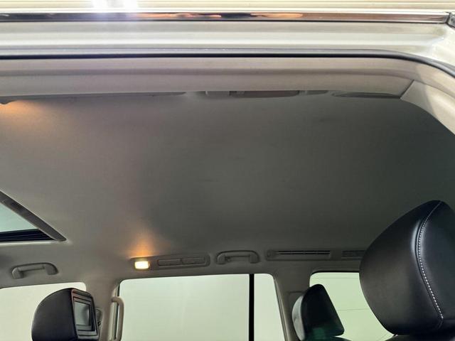 Photo of 2015 Majestic White INFINITI QX80