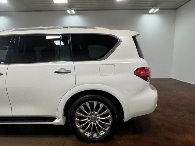 Photo of 2015 Majestic White INFINITI QX80