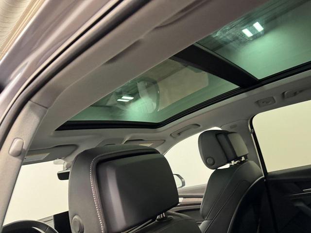 Photo of 2024 Florett Silver Metallic Audi Q5