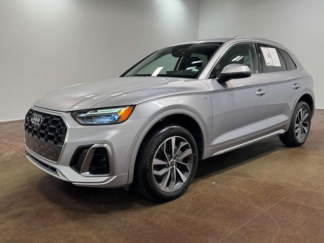 Photo of 2024 Florett Silver Metallic Audi Q5