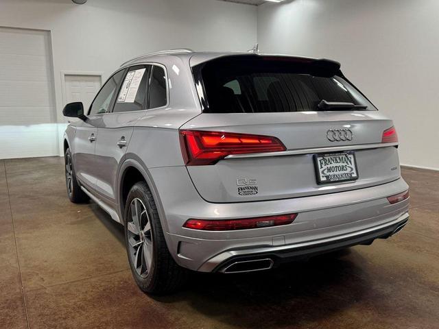 Photo of 2024 Florett Silver Metallic Audi Q5