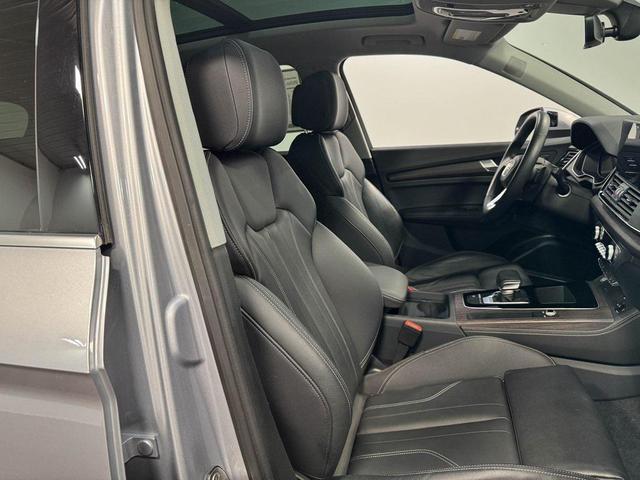 Photo of 2024 Florett Silver Metallic Audi Q5