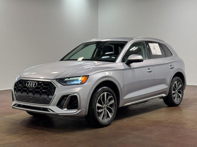 Photo of 2024 Florett Silver Metallic Audi Q5