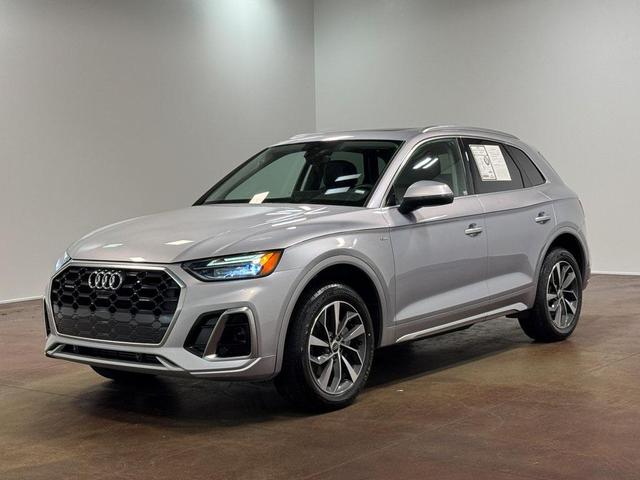 Photo of 2024 Florett Silver Metallic Audi Q5