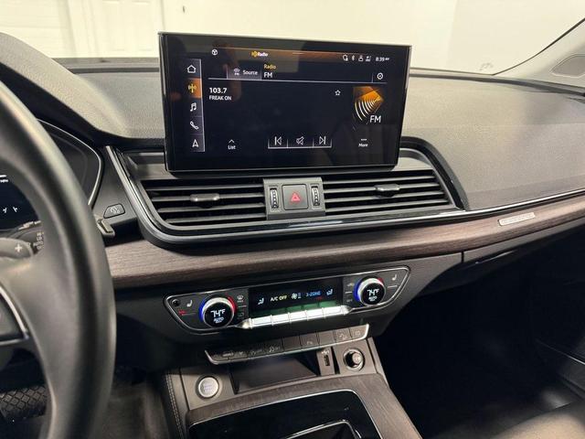 Photo of 2024 Florett Silver Metallic Audi Q5