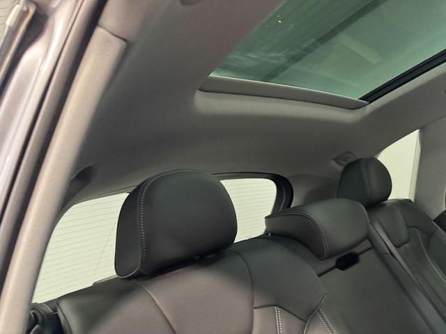 Photo of 2024 Florett Silver Metallic Audi Q5