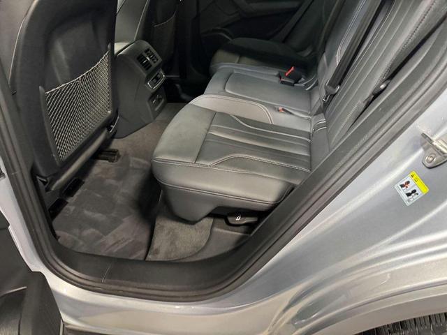 Photo of 2024 Florett Silver Metallic Audi Q5