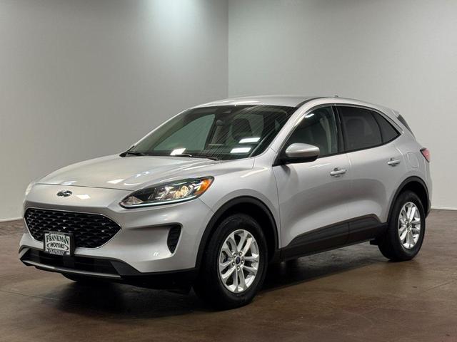 Photo of 2020 Ingot Silver Metallic Ford Escape