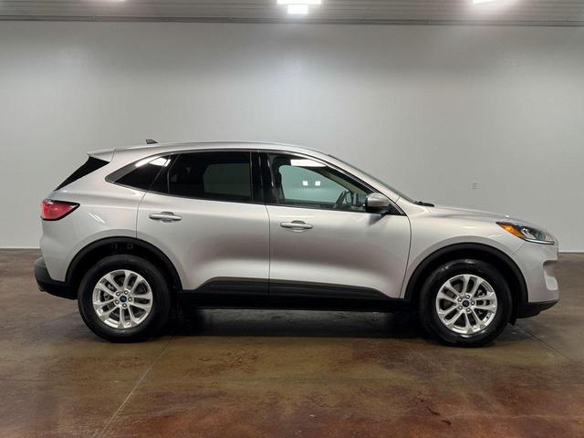 Photo of 2020 Ingot Silver Metallic Ford Escape