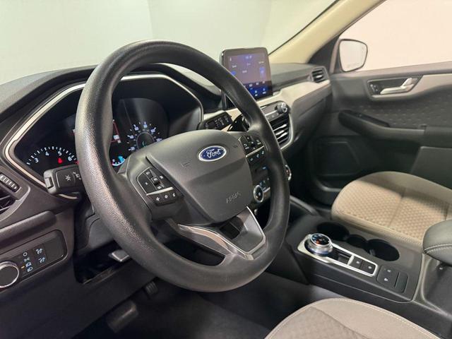 Photo of 2020 Ingot Silver Metallic Ford Escape
