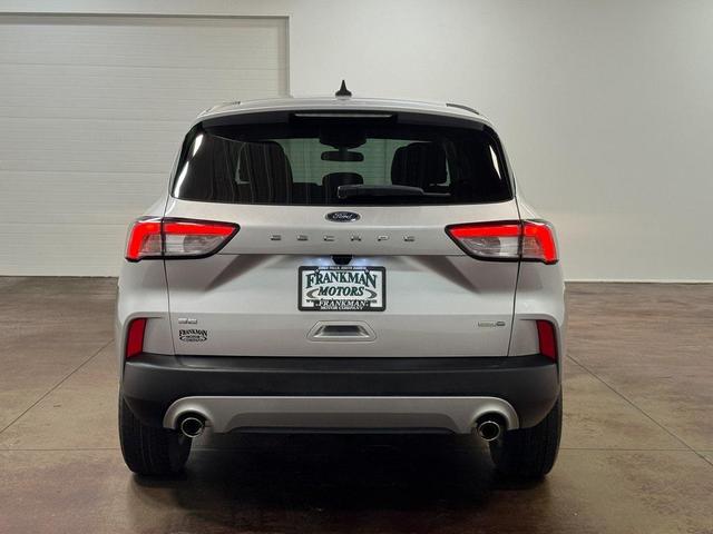 Photo of 2020 Ingot Silver Metallic Ford Escape