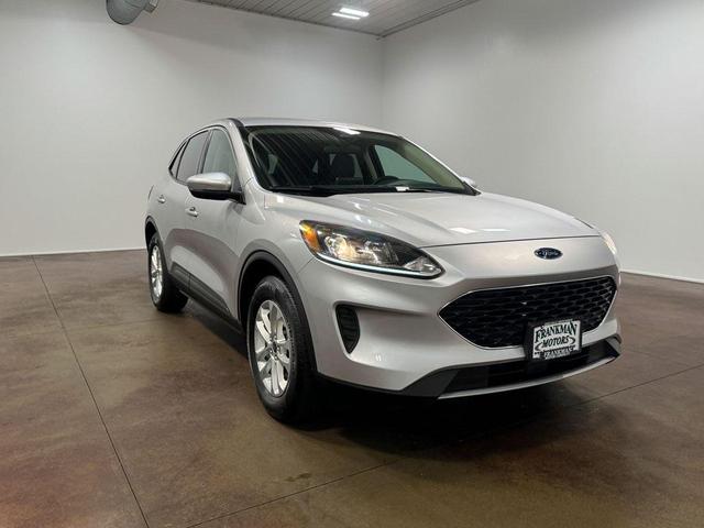 Photo of 2020 Ingot Silver Metallic Ford Escape