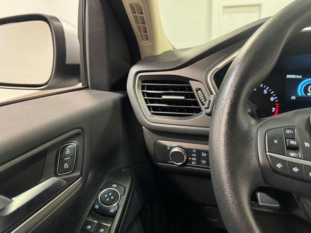 Photo of 2020 Ingot Silver Metallic Ford Escape