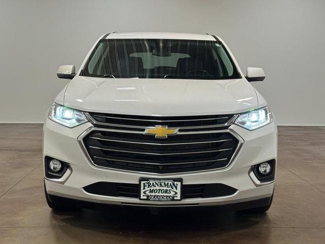Photo of 2021 Iridescent Pearl Tricoat Chevrolet Traverse