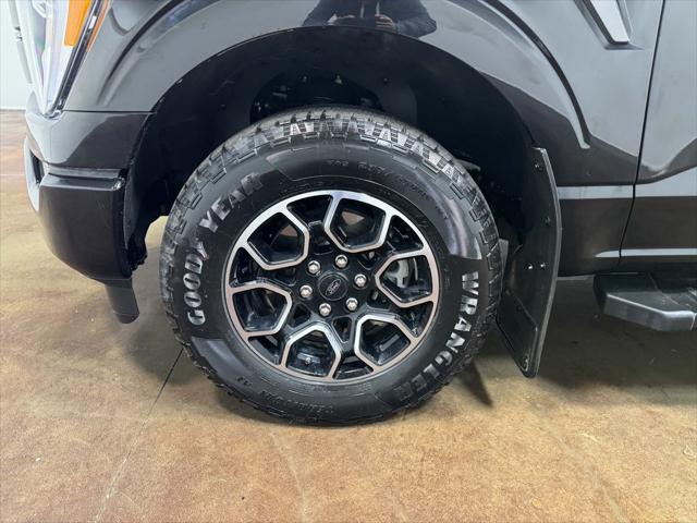 Photo of 2022 Agate Black Metallic Ford F-150