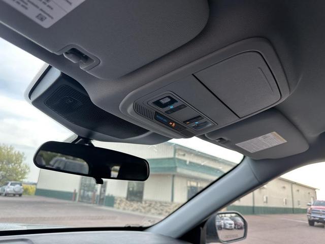 Photo of 2023 Silver Metallic Ford Explorer