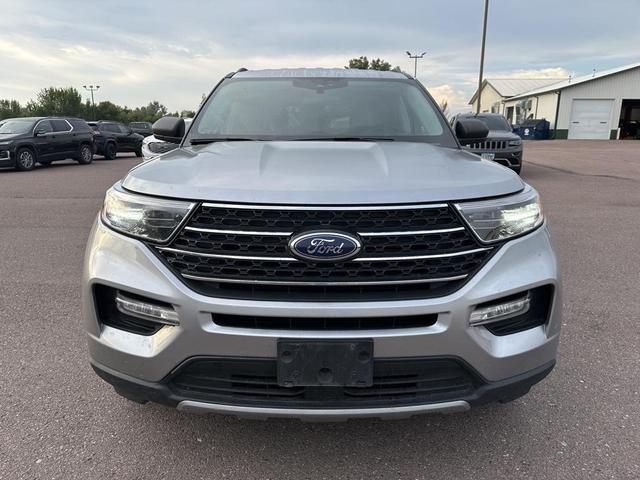 Photo of 2023 Silver Metallic Ford Explorer