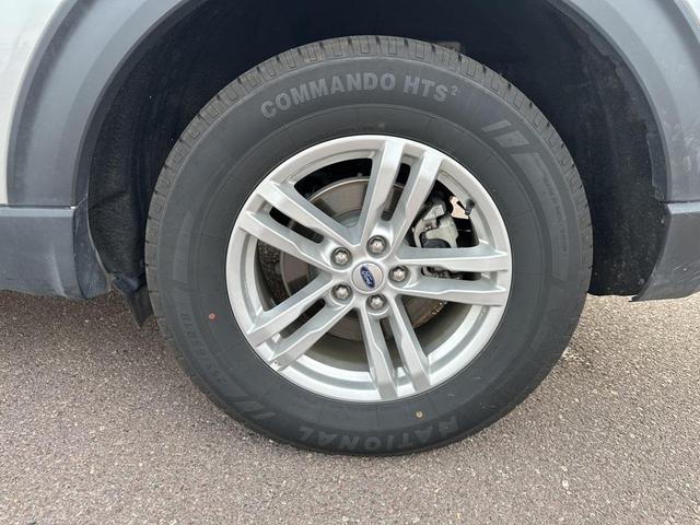 Photo of 2023 Silver Metallic Ford Explorer
