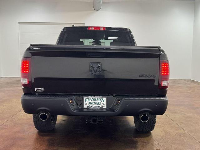 Photo of 2022 Diamond Black Crystal Pearlcoat RAM 1500 Classic