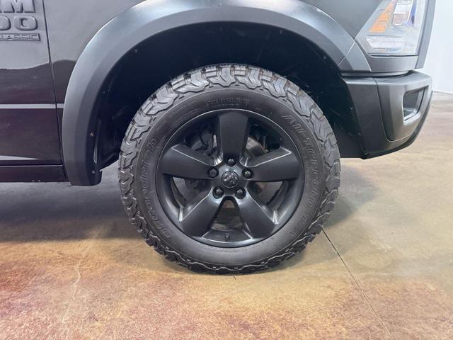 Photo of 2022 Diamond Black Crystal Pearlcoat RAM 1500 Classic