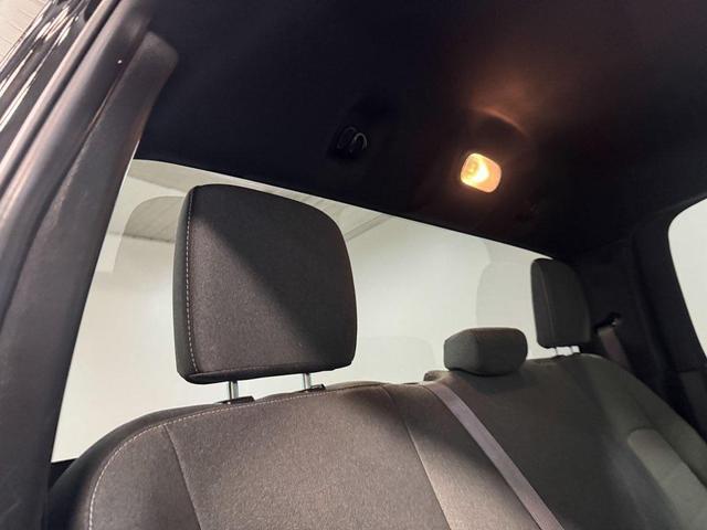 Photo of 2022 Diamond Black Crystal Pearlcoat RAM 1500 Classic