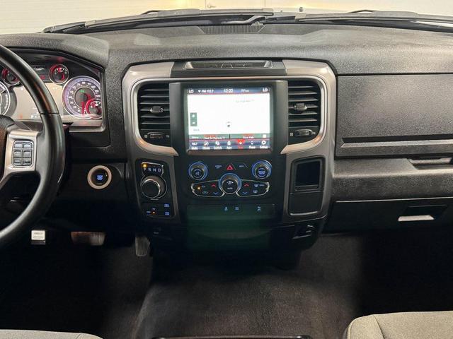Photo of 2022 Diamond Black Crystal Pearlcoat RAM 1500 Classic
