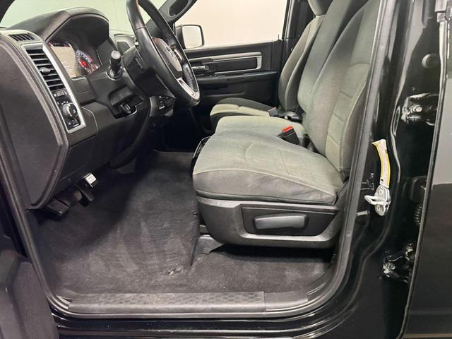 Photo of 2022 Diamond Black Crystal Pearlcoat RAM 1500 Classic