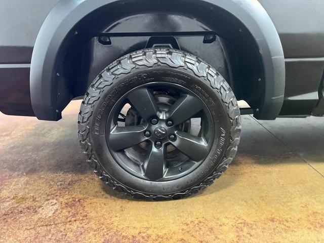 Photo of 2022 Diamond Black Crystal Pearlcoat RAM 1500 Classic