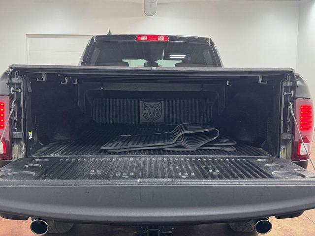 Photo of 2022 Diamond Black Crystal Pearlcoat RAM 1500 Classic