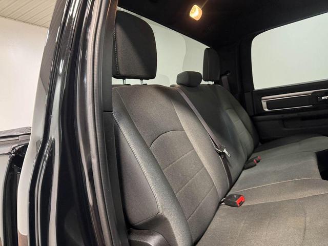 Photo of 2022 Diamond Black Crystal Pearlcoat RAM 1500 Classic