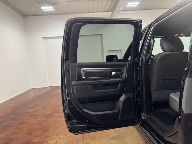 Photo of 2022 Diamond Black Crystal Pearlcoat RAM 1500 Classic