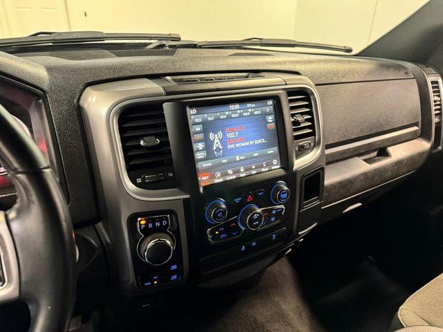 Photo of 2022 Diamond Black Crystal Pearlcoat RAM 1500 Classic