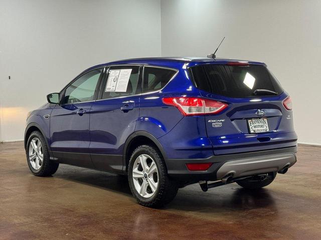 Photo of 2016 Deep Impact Blue Ford Escape