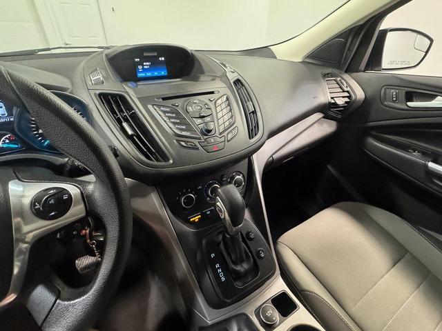 Photo of 2016 Deep Impact Blue Ford Escape