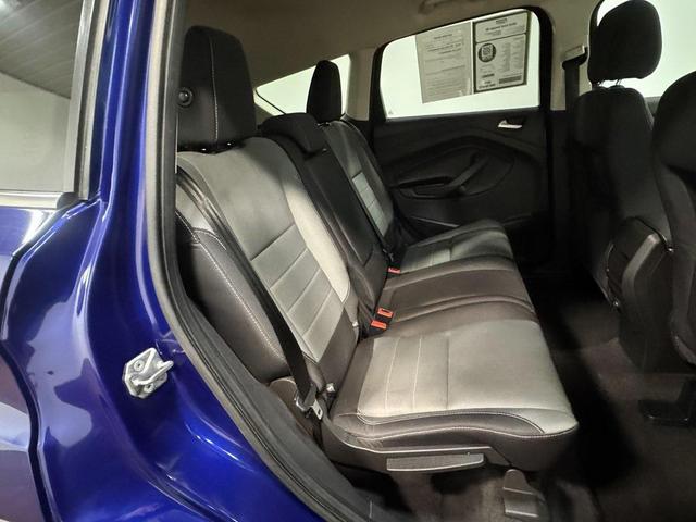 Photo of 2016 Deep Impact Blue Ford Escape