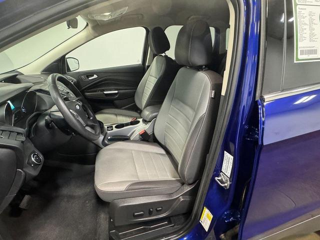 Photo of 2016 Deep Impact Blue Ford Escape