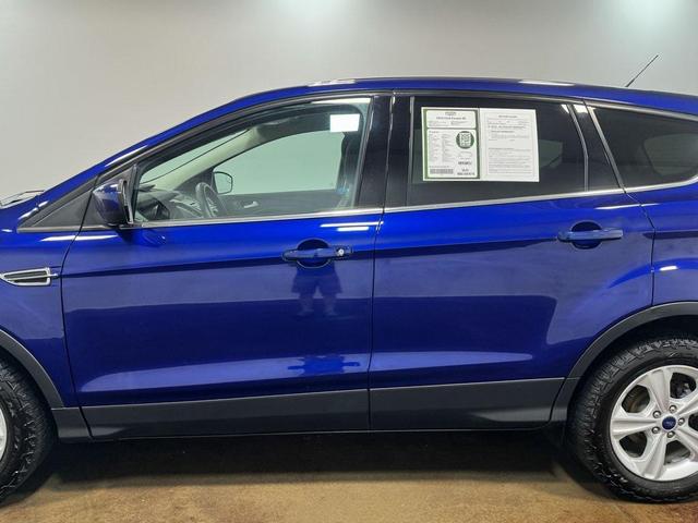 Photo of 2016 Deep Impact Blue Ford Escape