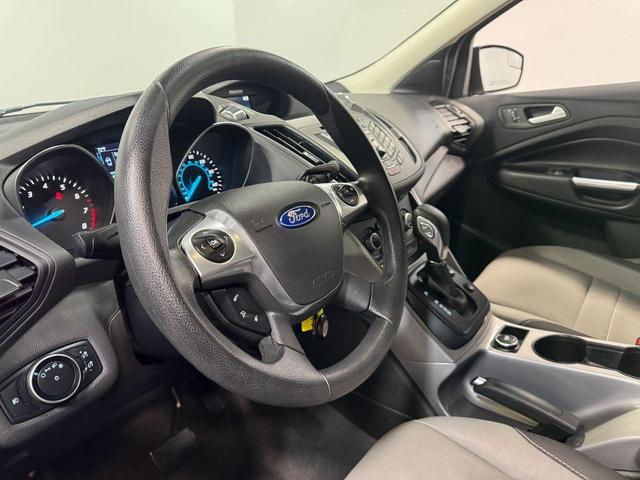 Photo of 2016 Deep Impact Blue Ford Escape