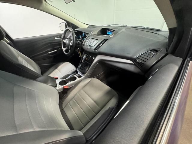 Photo of 2016 Deep Impact Blue Ford Escape