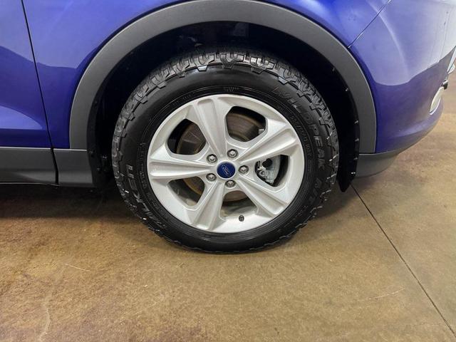 Photo of 2016 Deep Impact Blue Ford Escape