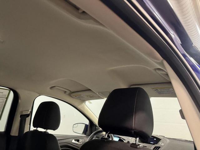 Photo of 2016 Deep Impact Blue Ford Escape