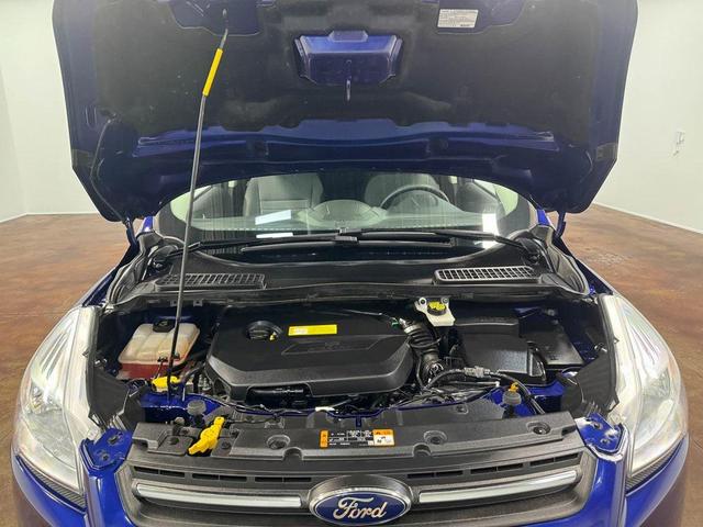 Photo of 2016 Deep Impact Blue Ford Escape