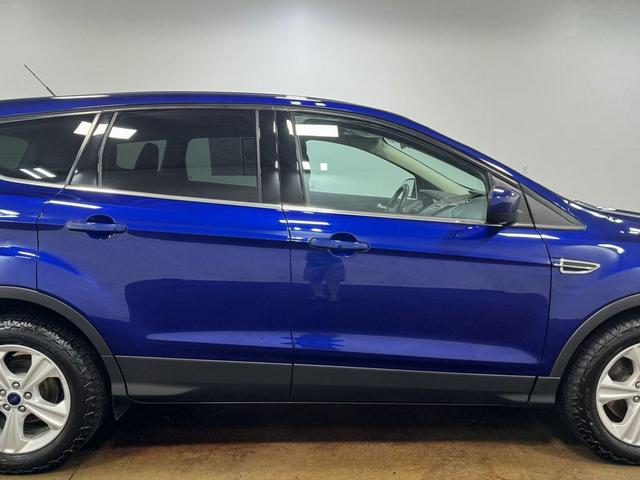 Photo of 2016 Deep Impact Blue Ford Escape