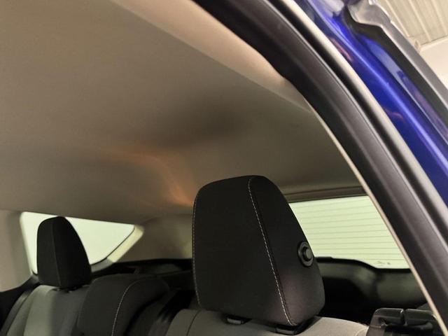 Photo of 2016 Deep Impact Blue Ford Escape